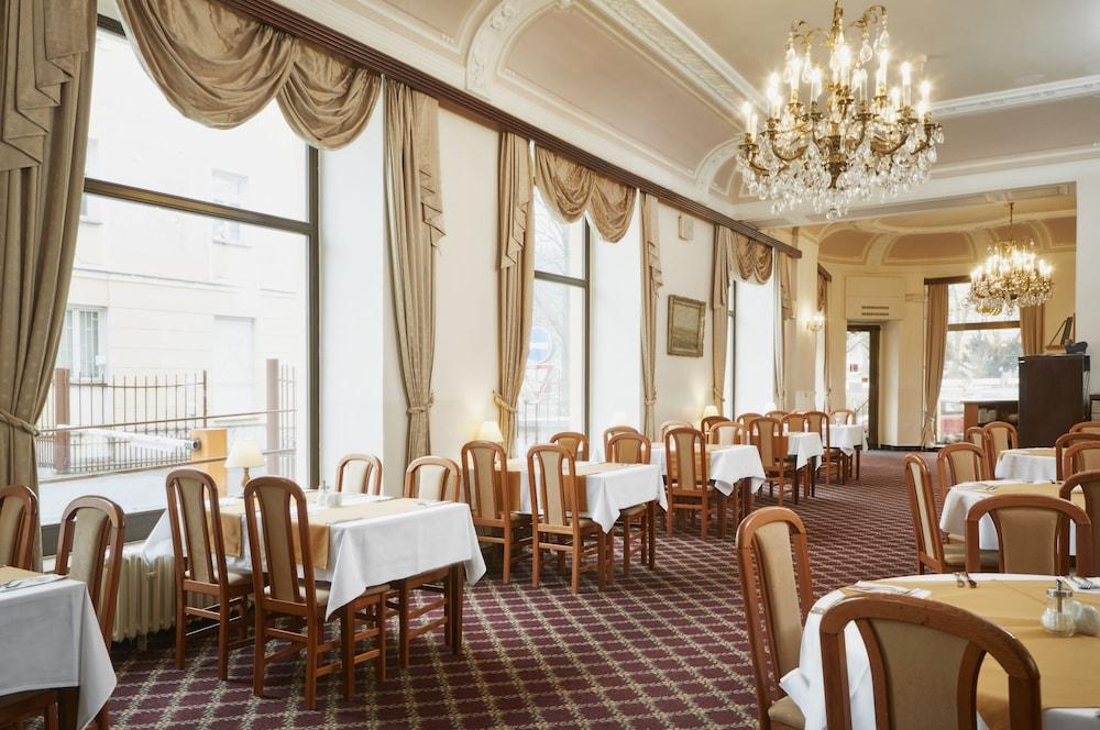 Orea Place Marienbad エクステリア 写真